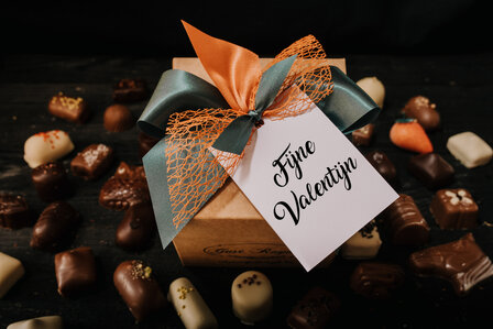 Doosje pralines 500 gr &quot;Fijne valentijn&quot;