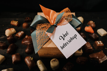 Doosje pralines 500 gr &quot;Veel beterschap&quot;